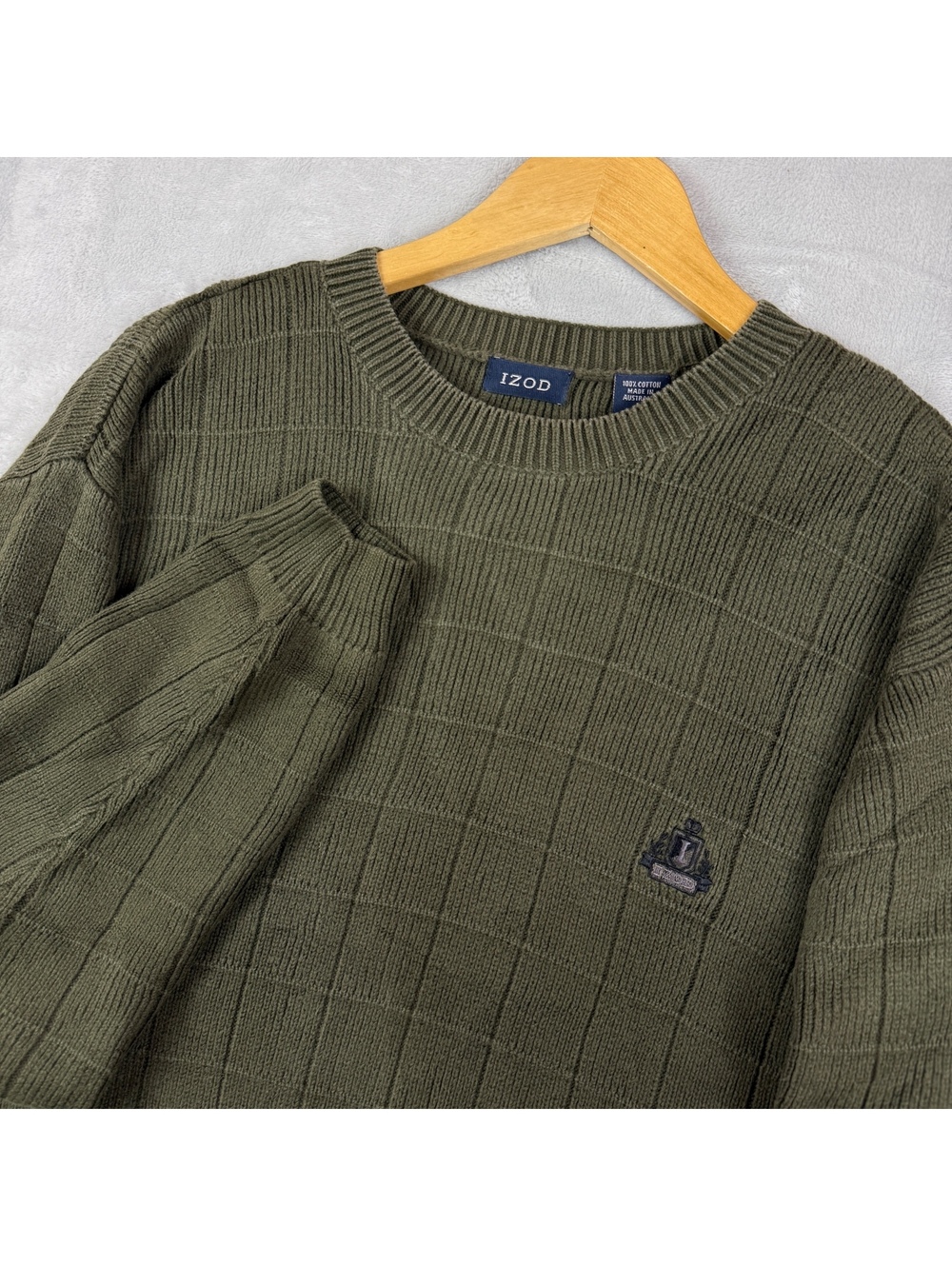 VTG IZOD Men M Cotton Crewneck Sweater Olive Green Textured Knit Australia Made